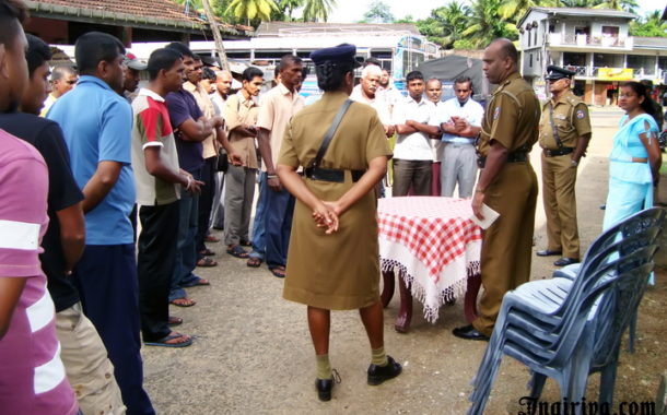 බස්රථ රියදුරන් සහ කොන්දොස්තරවරුන් දැනුවත් කෙරේ